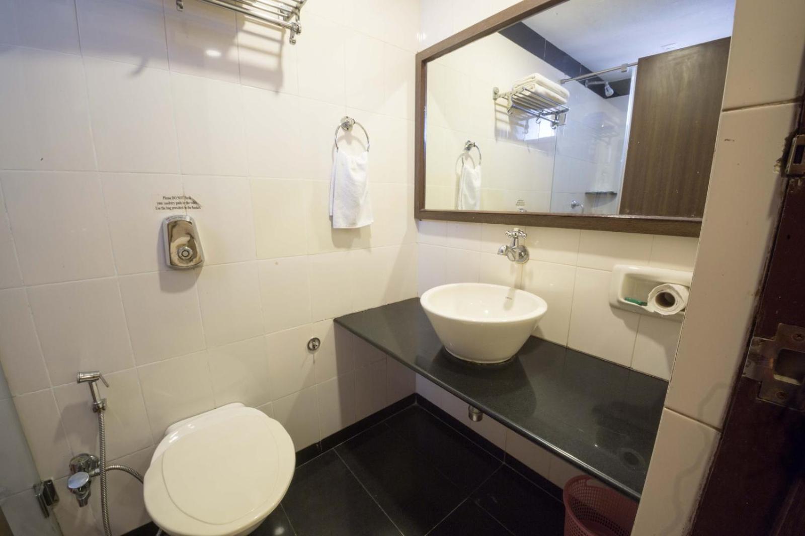 Hotel Aroma Executive Panaji -Stay In The Heart Of The City Buitenkant foto