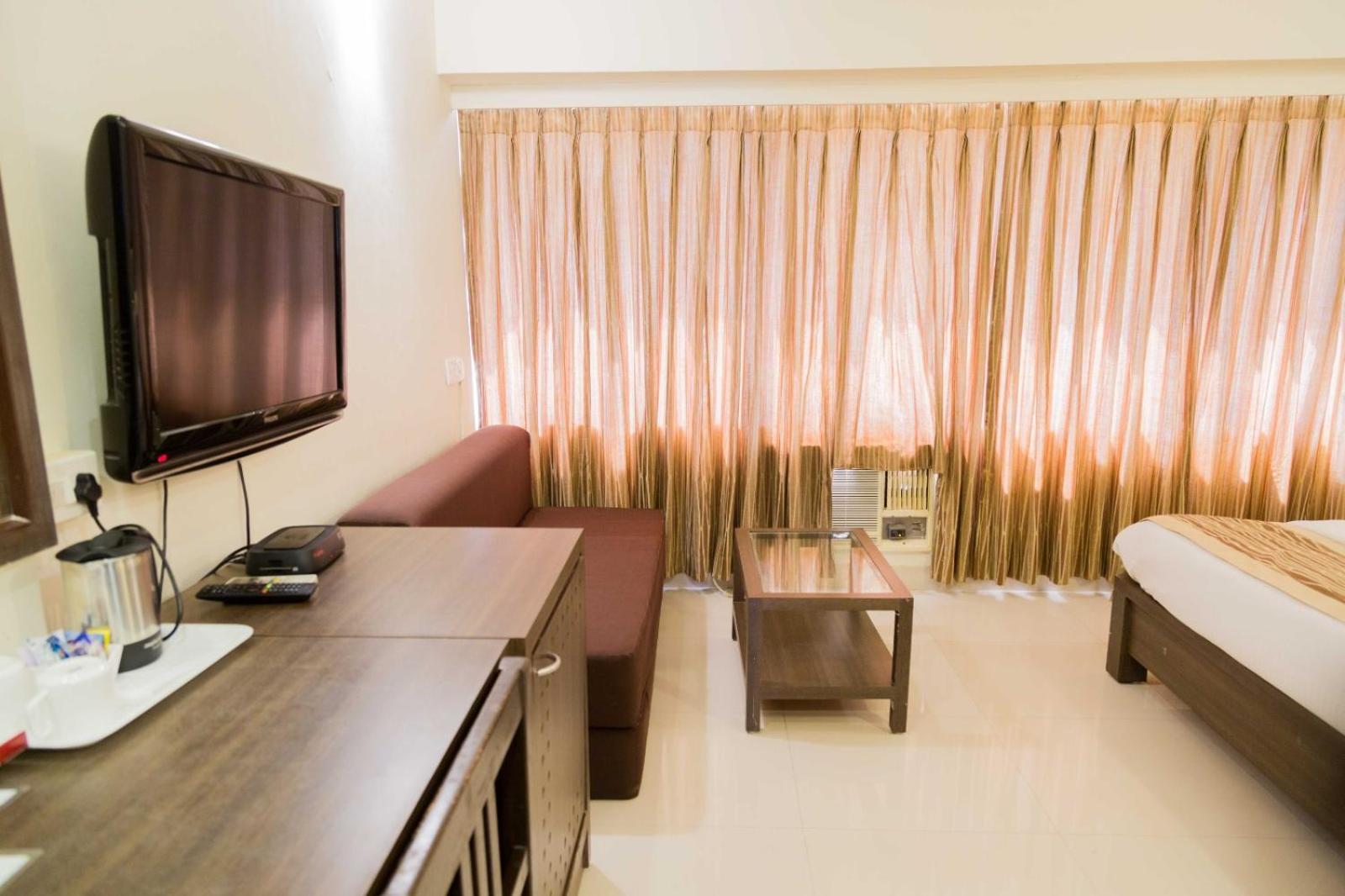 Hotel Aroma Executive Panaji -Stay In The Heart Of The City Buitenkant foto